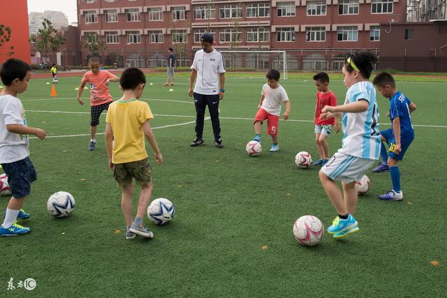 沙媒：长沙有意明年7月邀请C罗来参加友谊赛